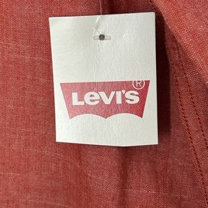 ‘NWT’ Men’s western Levis shirt